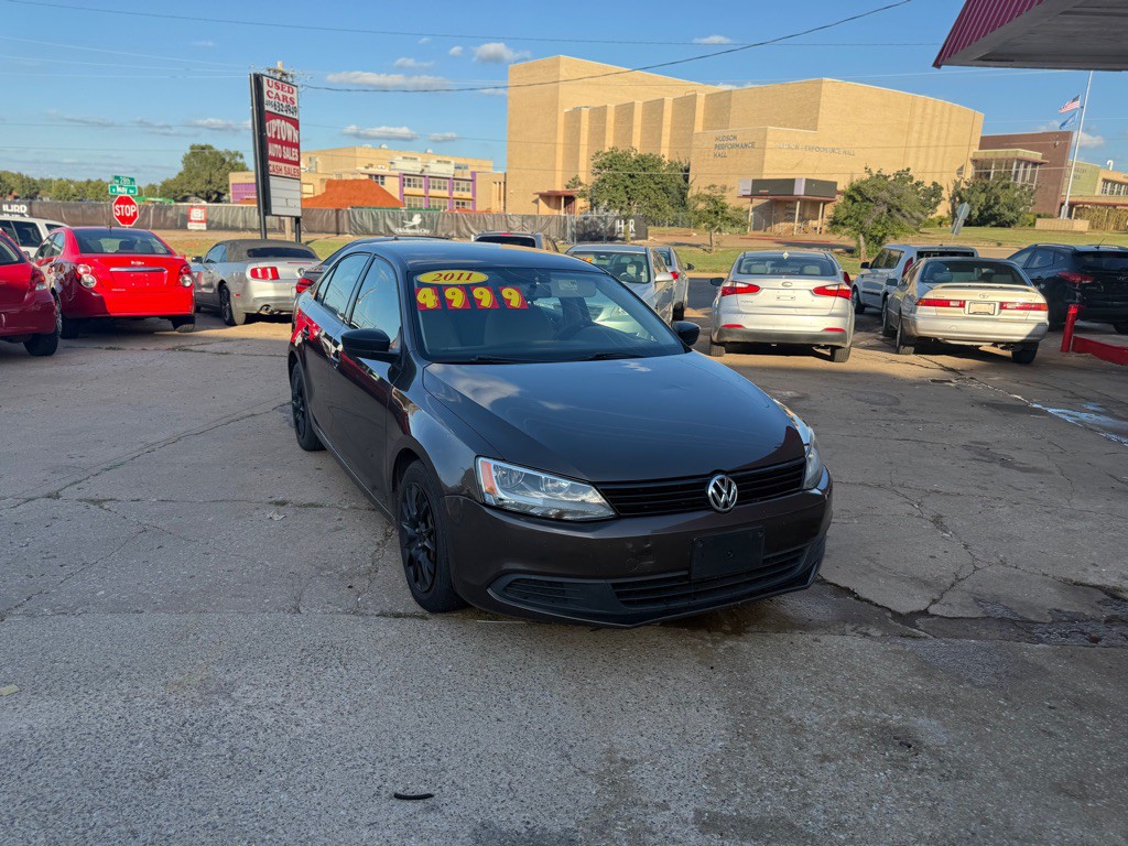 2011 Volkswagen Jetta Image 1