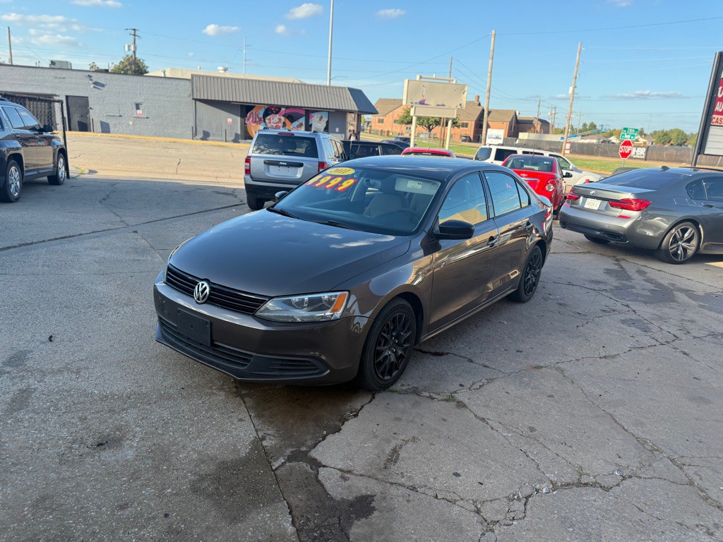 2011 Volkswagen Jetta Image 2