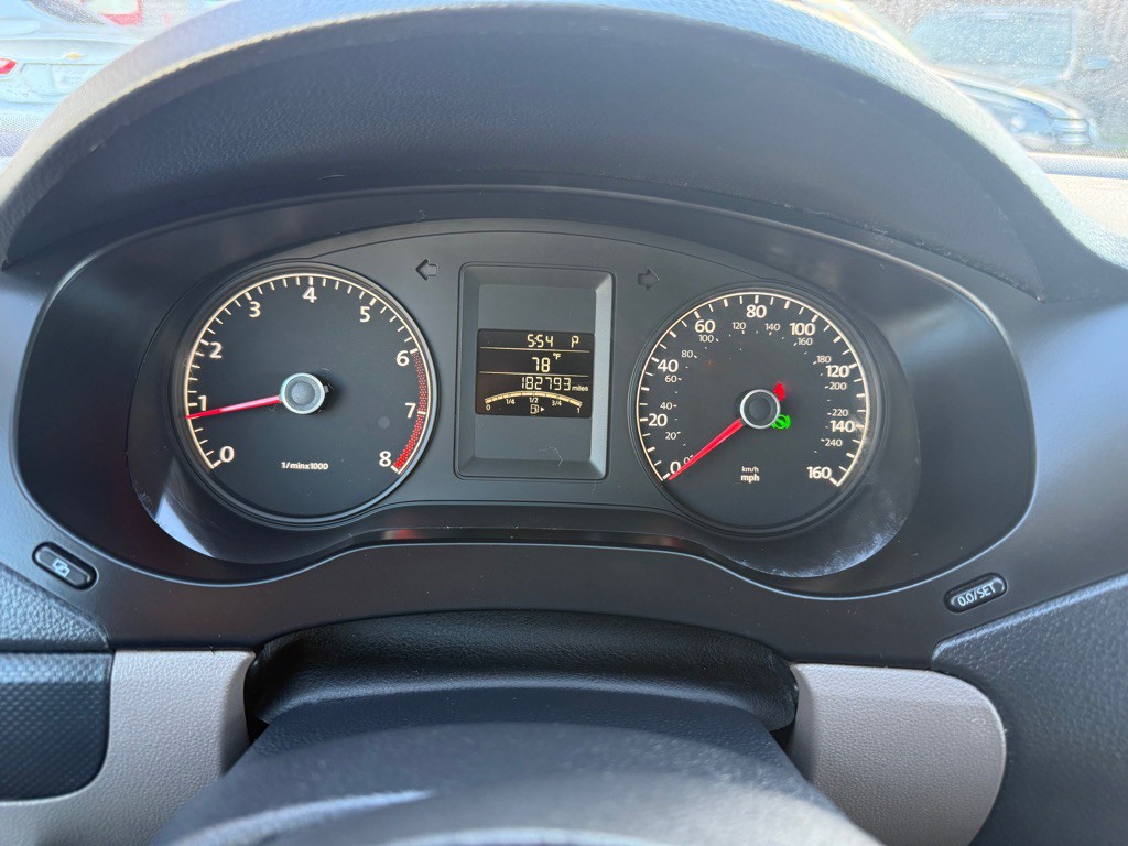 2011 Volkswagen Jetta Image 9