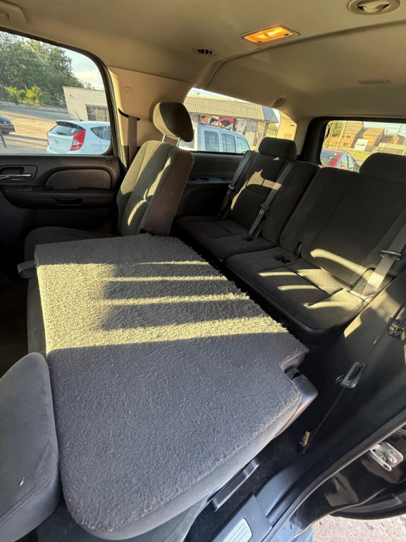2008 Chevrolet Suburban Image 7