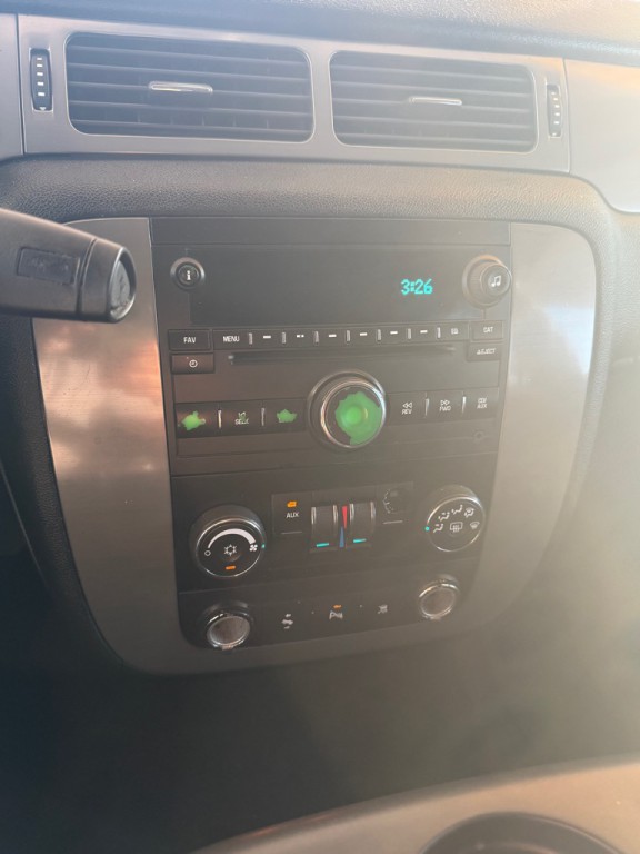 2008 Chevrolet Suburban Image 9