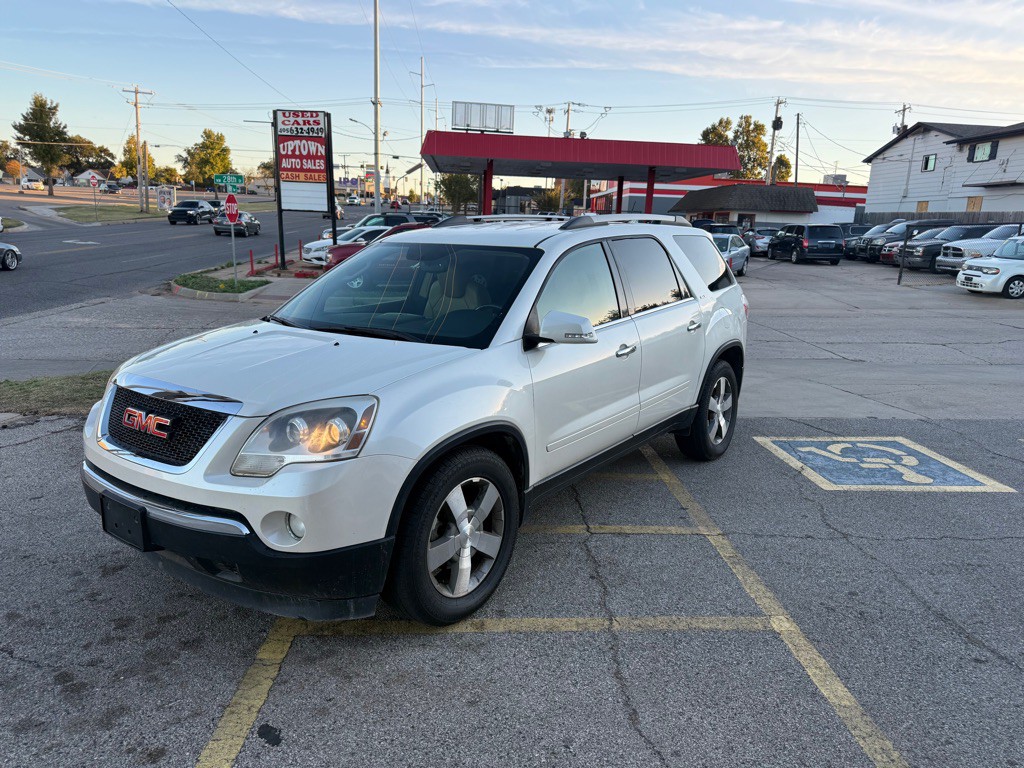 2012 GMC Acadia Image 2