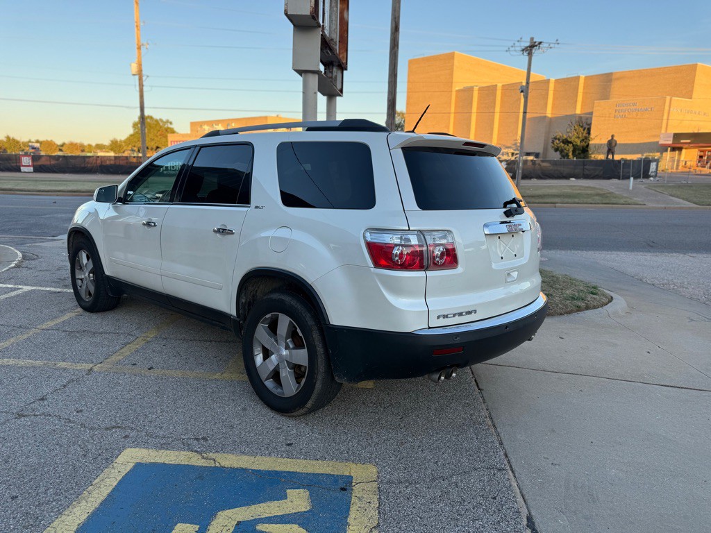 2012 GMC Acadia Image 5
