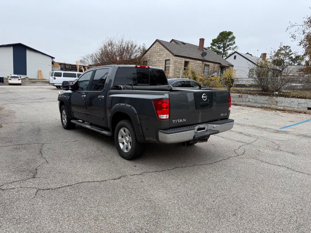 2004 Nissan Titan Image 3