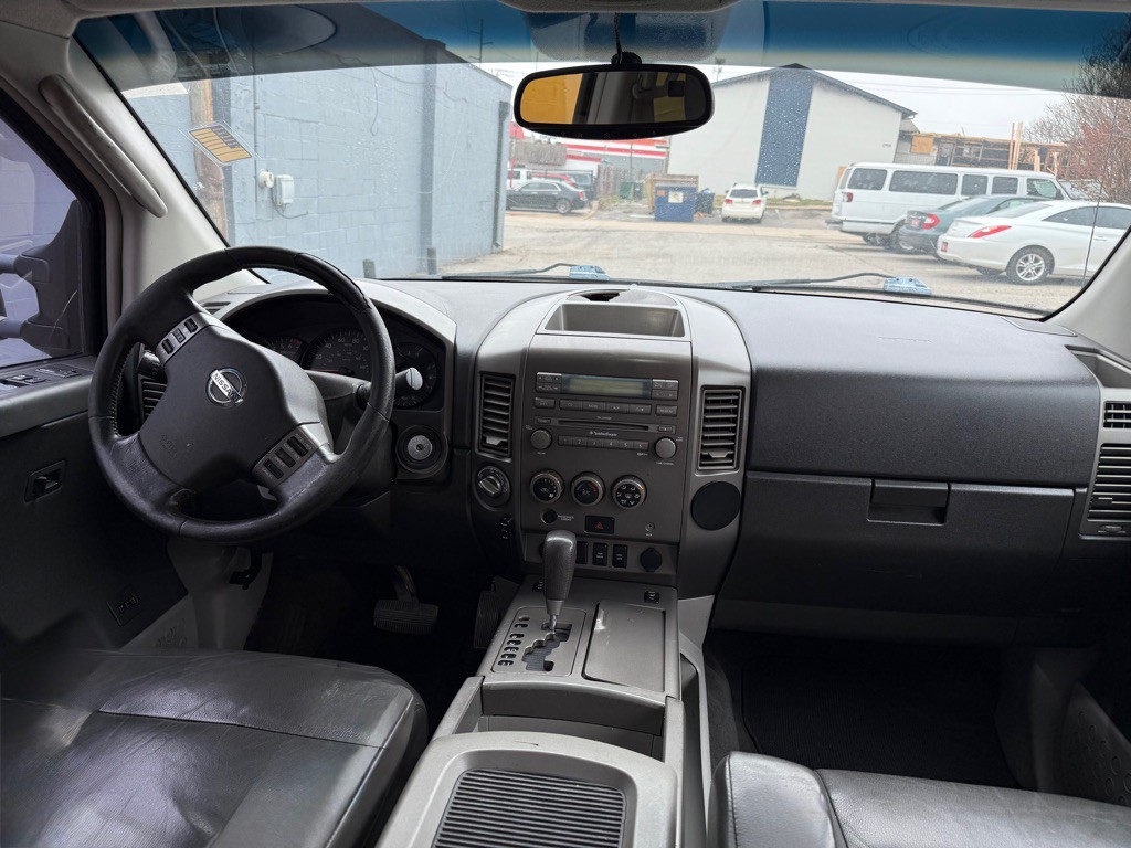 2004 Nissan Titan Image 7