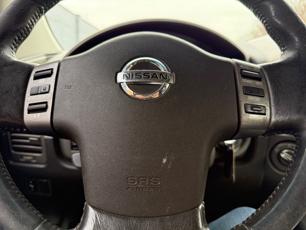 2004 Nissan Titan Image 11