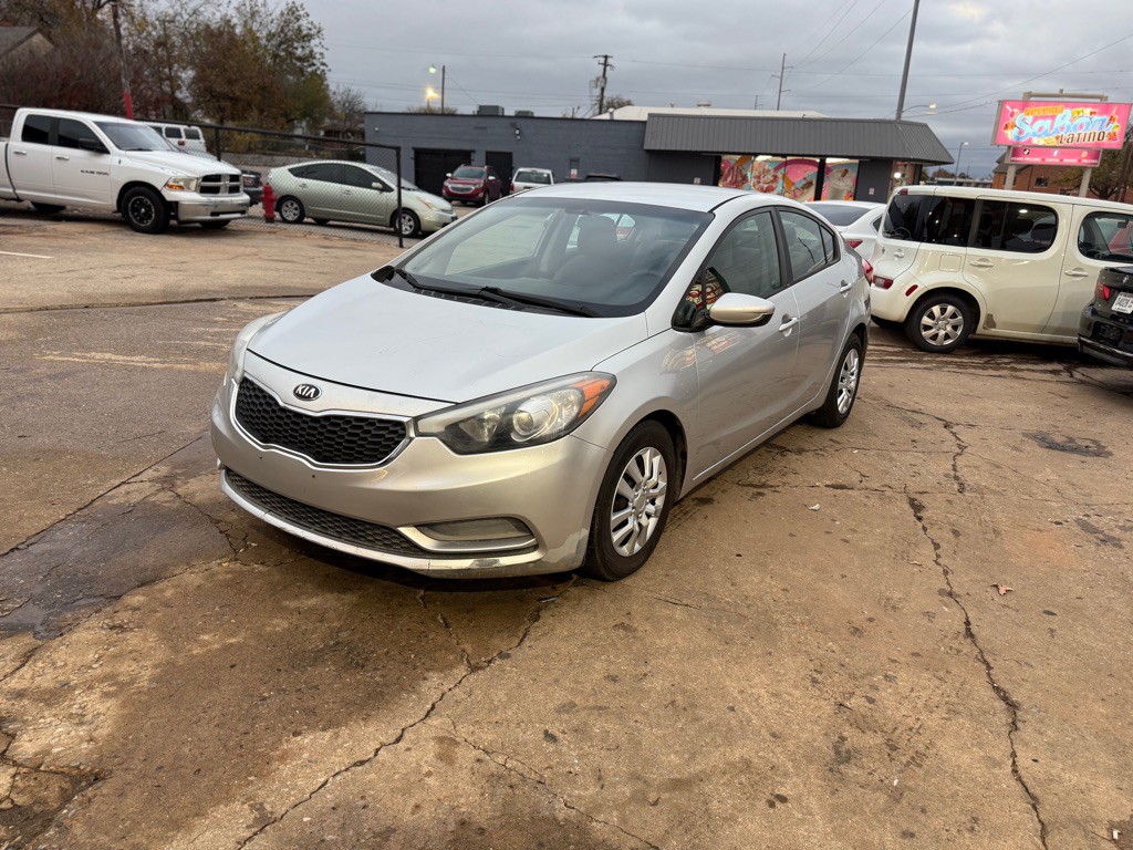 2015 Kia Forte Image 2