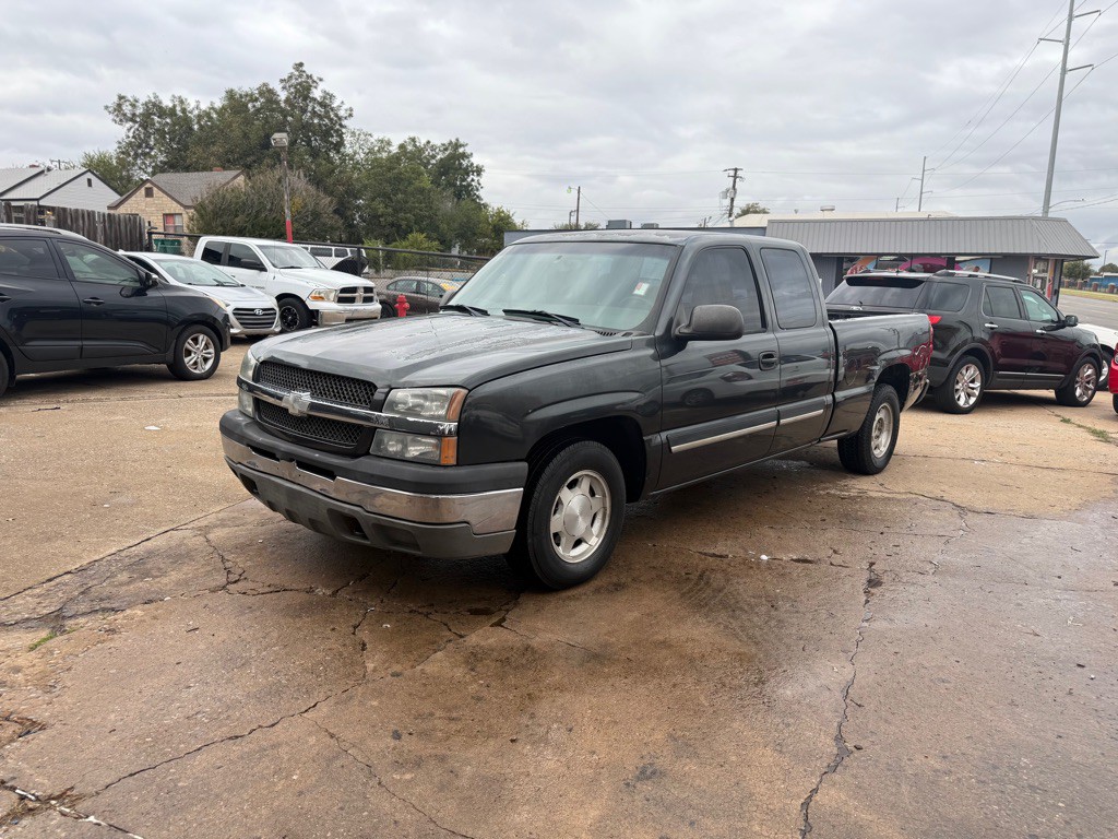 2003 Chevrolet Silverado 1500 Image 2