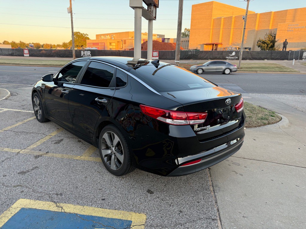 2016 Kia Optima Image 6