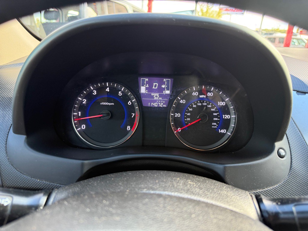 2017 Hyundai Accent Image 13