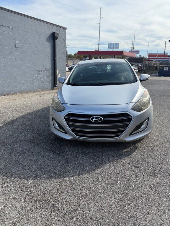 2016 Hyundai Elantra Image 2