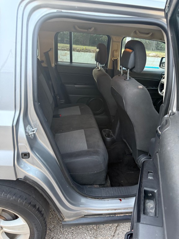 2016 Jeep Patriot Image 9