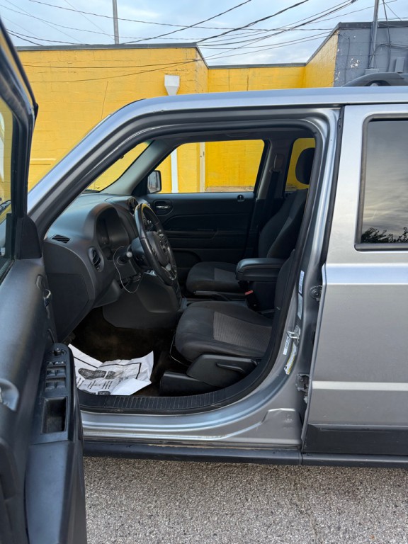 2016 Jeep Patriot Image 10