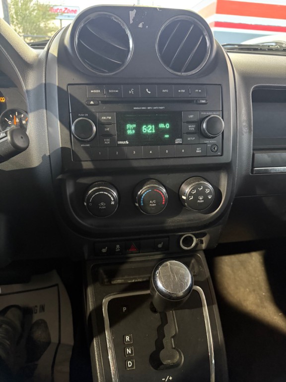 2016 Jeep Patriot Image 11