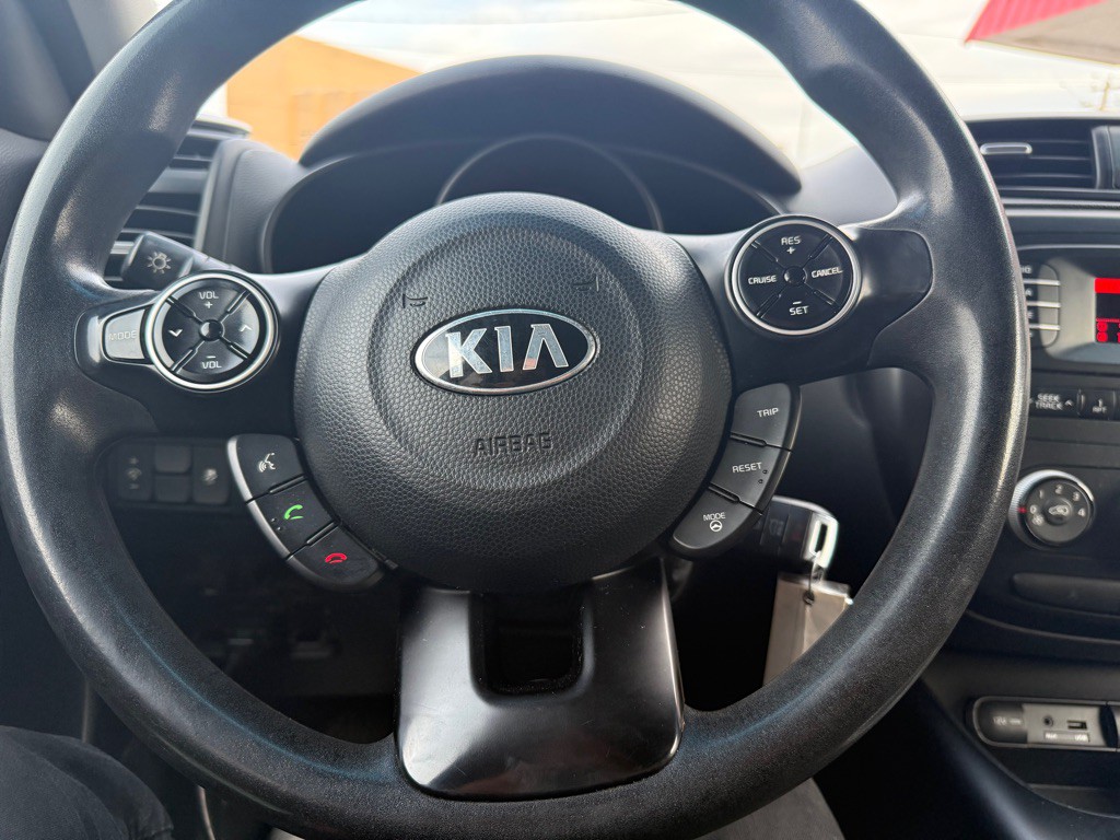 2015 Kia Soul Image 12