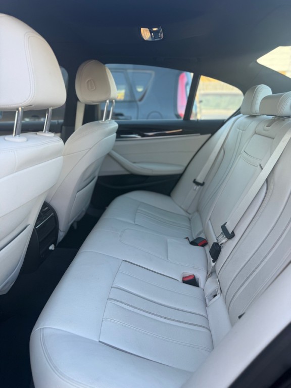 2019 BMW 5 Series Image 10