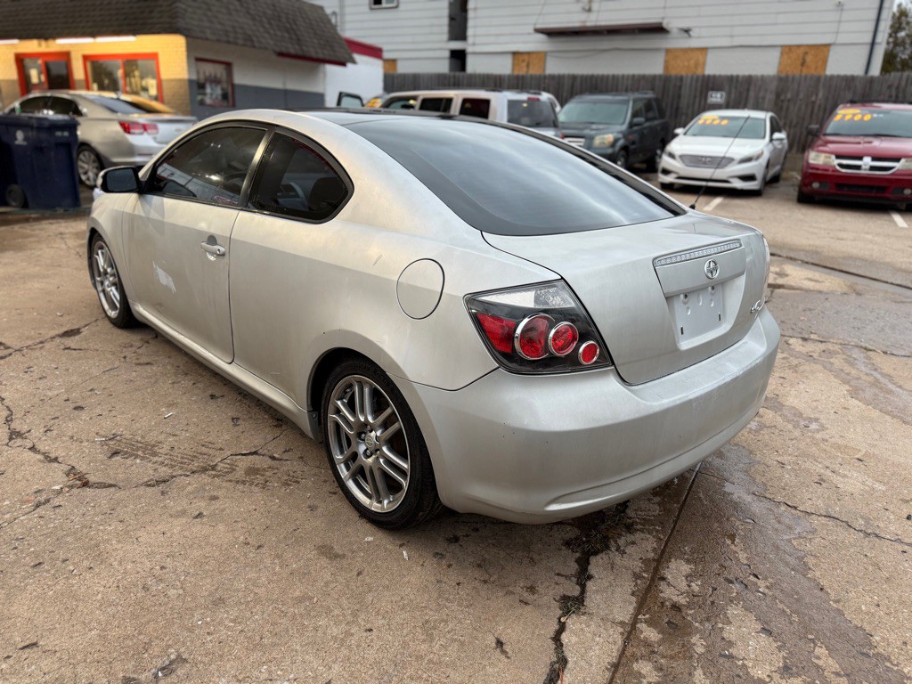 2010 Scion tC Image 8
