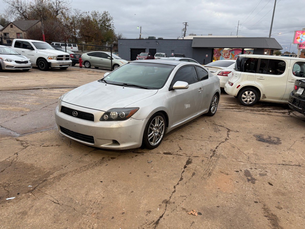 2010 Scion tC Image 9