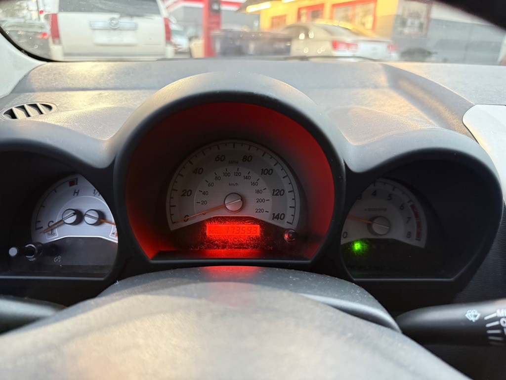 2010 Scion tC Image 27