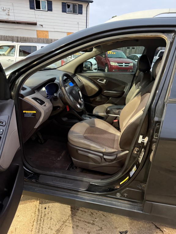 2013 Hyundai Tucson Image 5