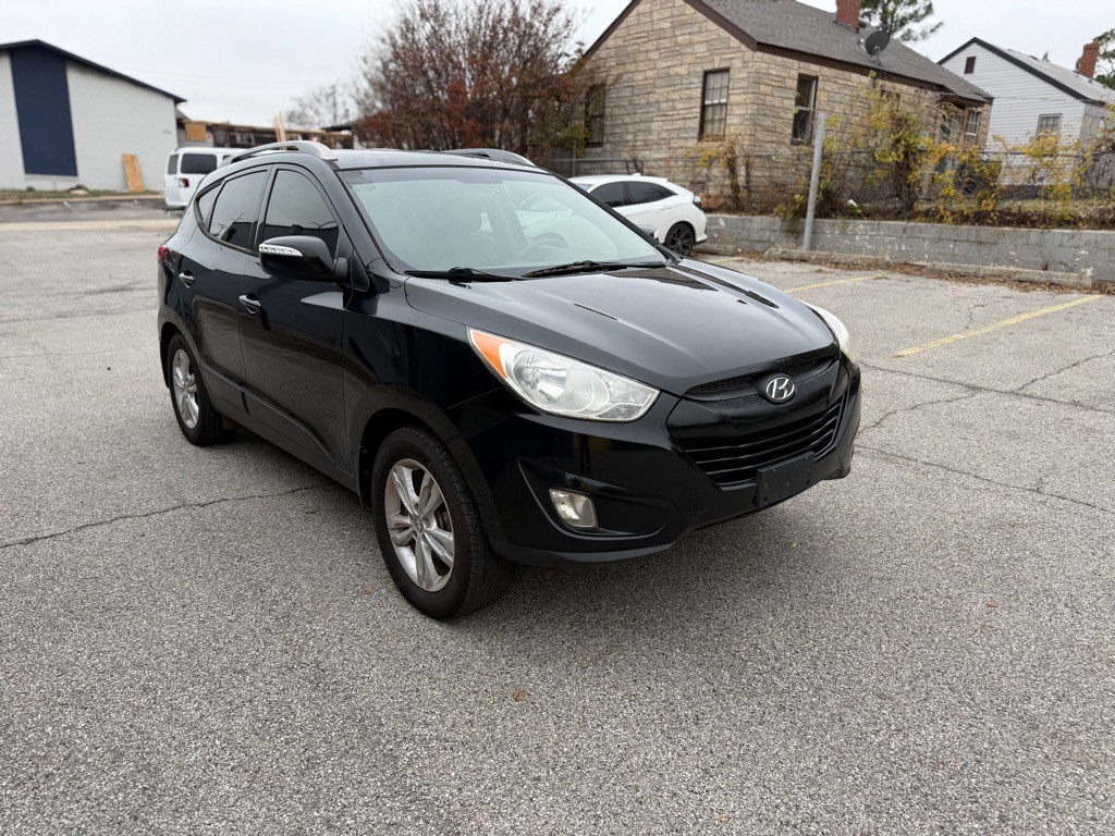 2013 Hyundai Tucson Image 1