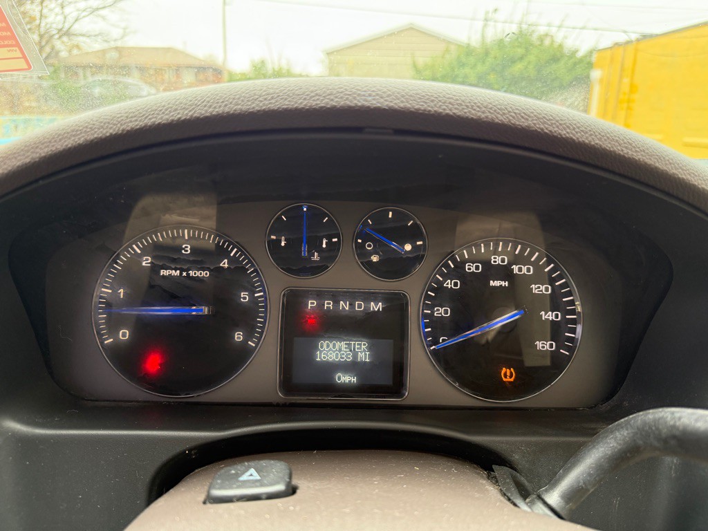 2008 Cadillac Escalade Image 13