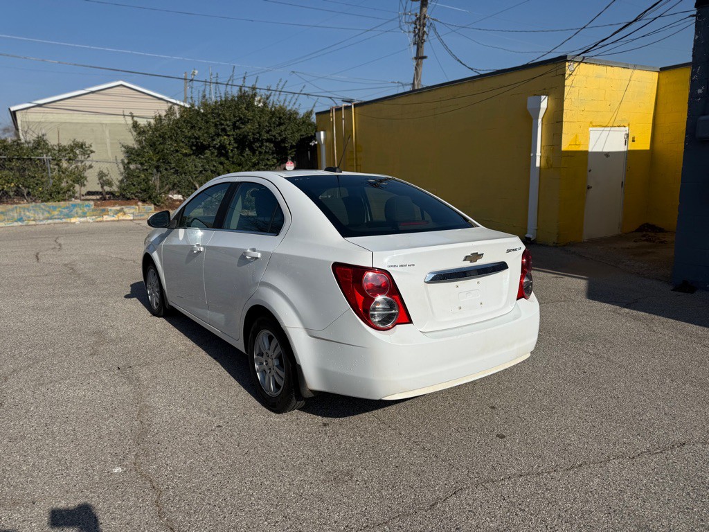 2015 Chevrolet Sonic Image 5