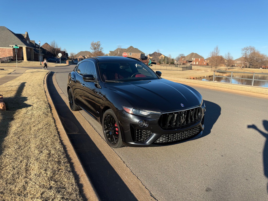 2019 Maserati Levante Image 2