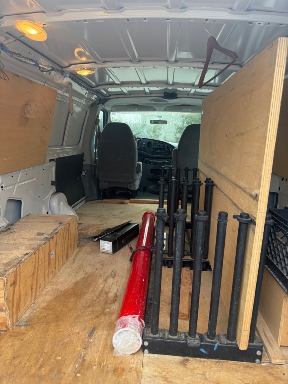 2006 Ford Econoline Image 6