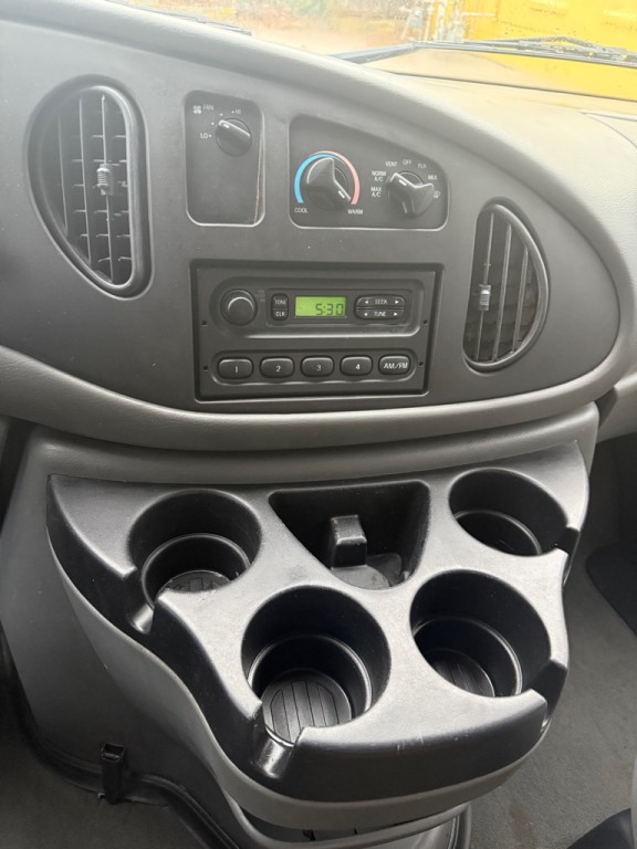 2006 Ford Econoline Image 7