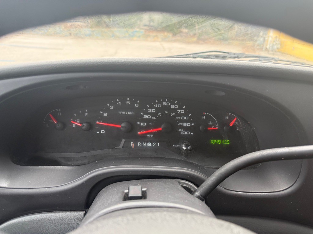 2006 Ford Econoline Image 8