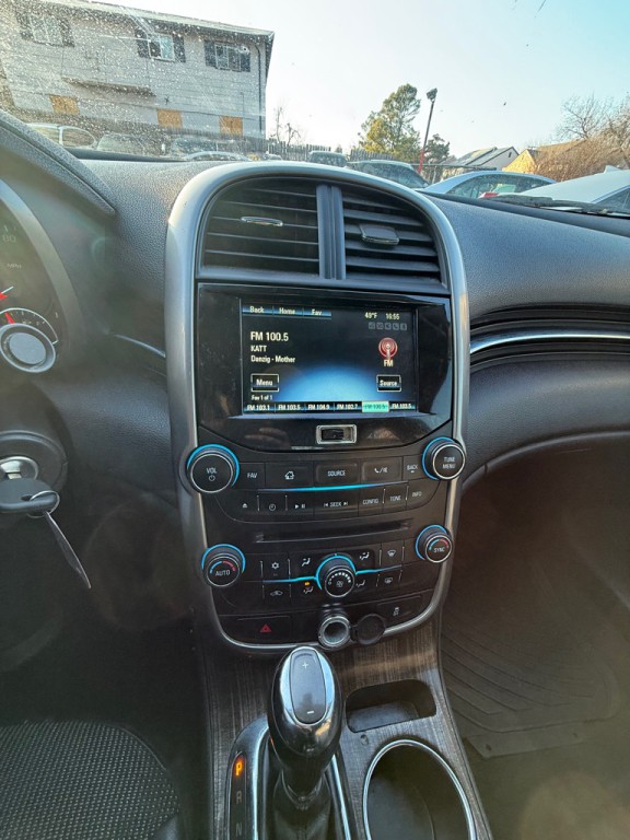 2014 Chevrolet Malibu Image 8