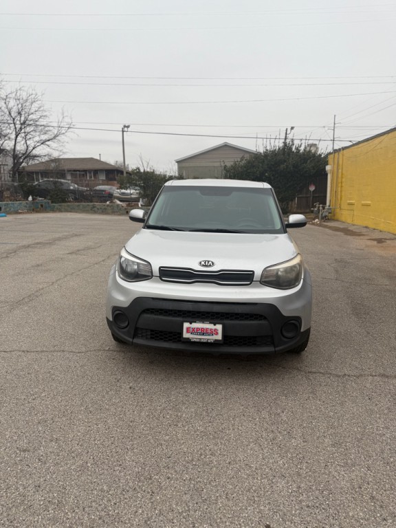 2018 Kia Soul Image 2