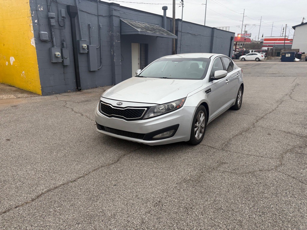 2013 Kia Optima Image 1
