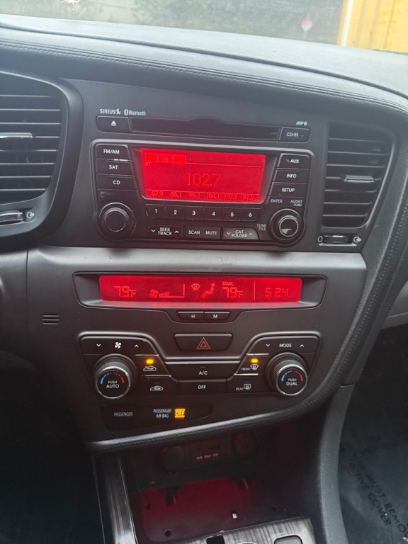 2013 Kia Optima Image 8