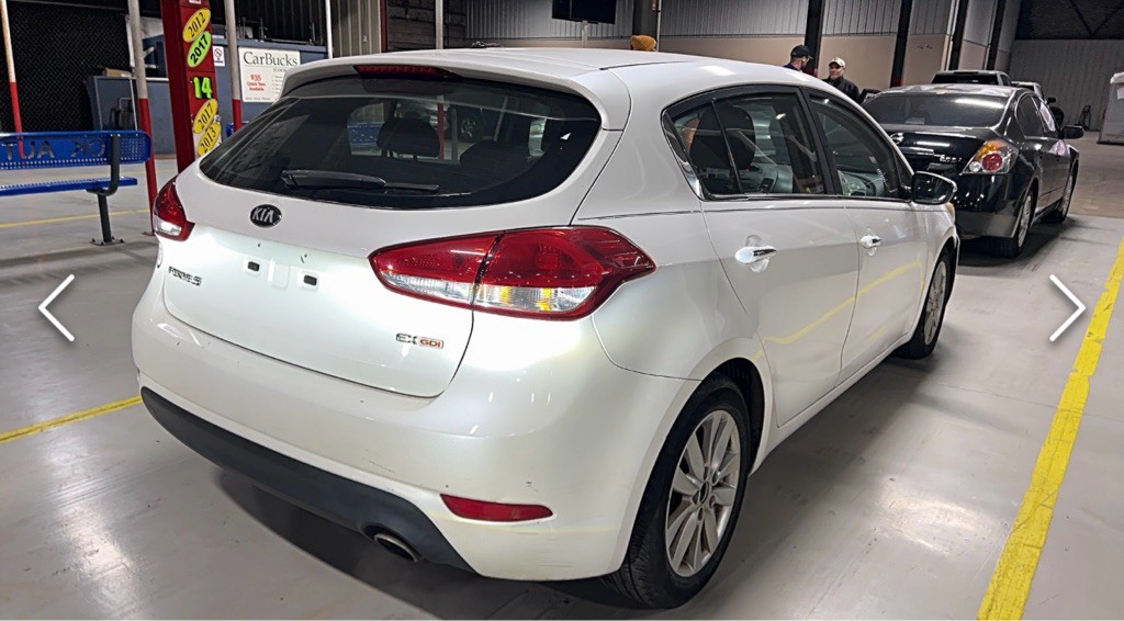 2015 Kia Forte Image 2