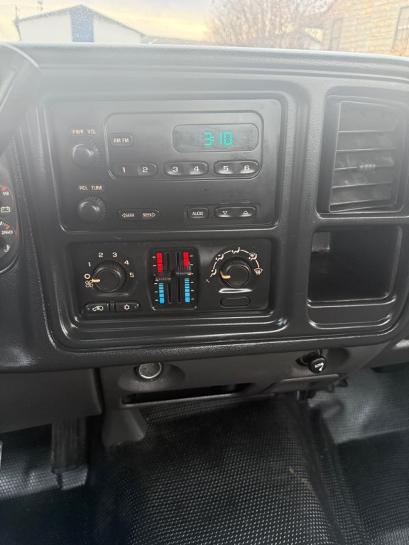 2006 Chevrolet Silverado 1500 Image 10