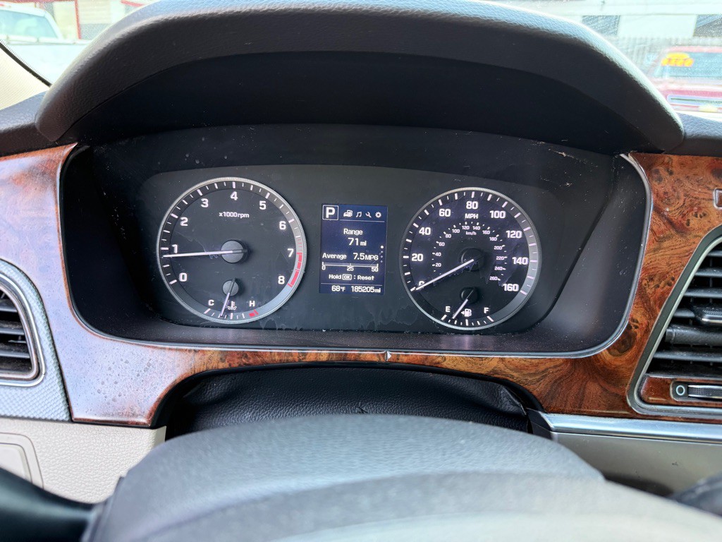 2016 Hyundai Sonata Image 8