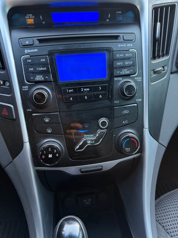 2011 Hyundai Sonata Image 11