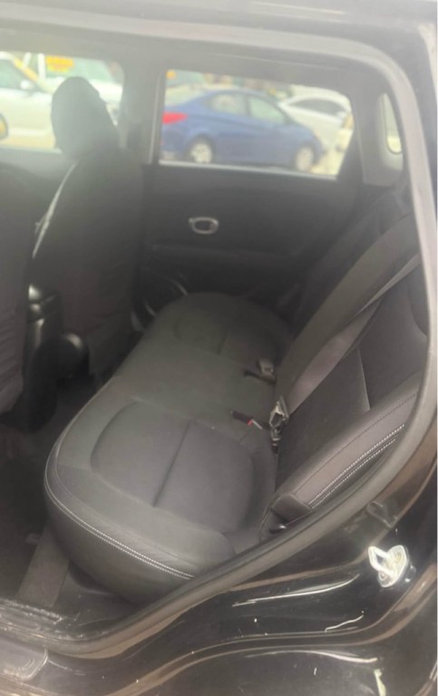 2016 Kia Soul Image 8