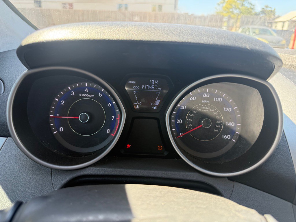 2012 Hyundai Elantra Image 14
