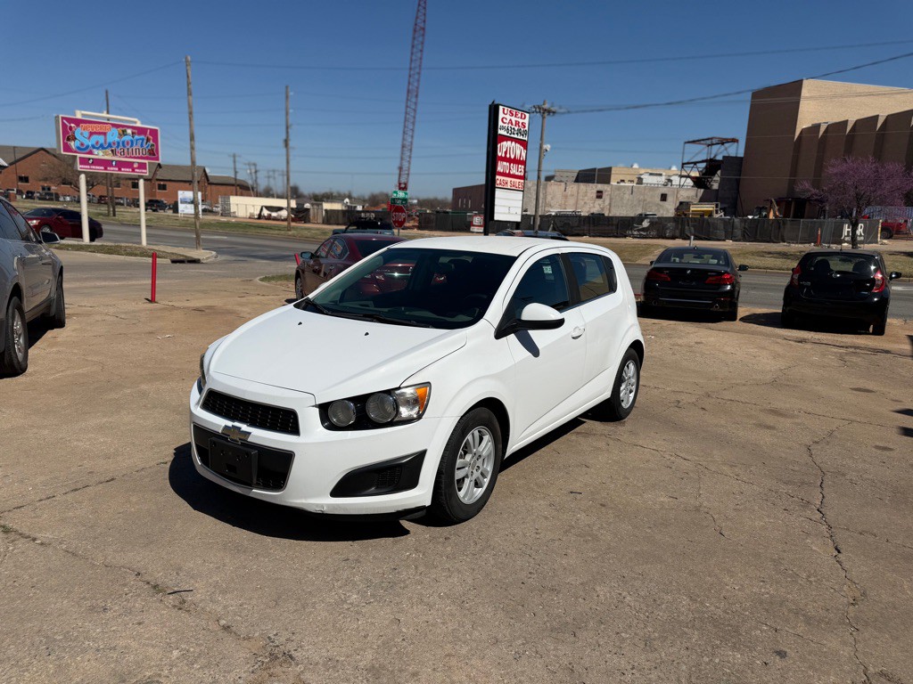 2015 Chevrolet Sonic Image 1