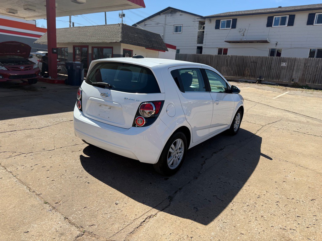 2015 Chevrolet Sonic Image 5