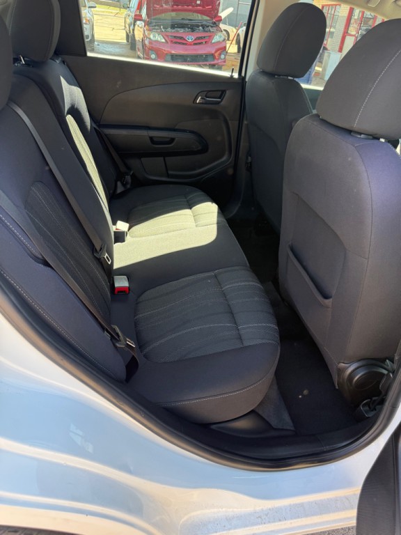 2015 Chevrolet Sonic Image 7