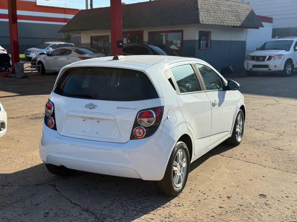 2015 Chevrolet Sonic Image 15