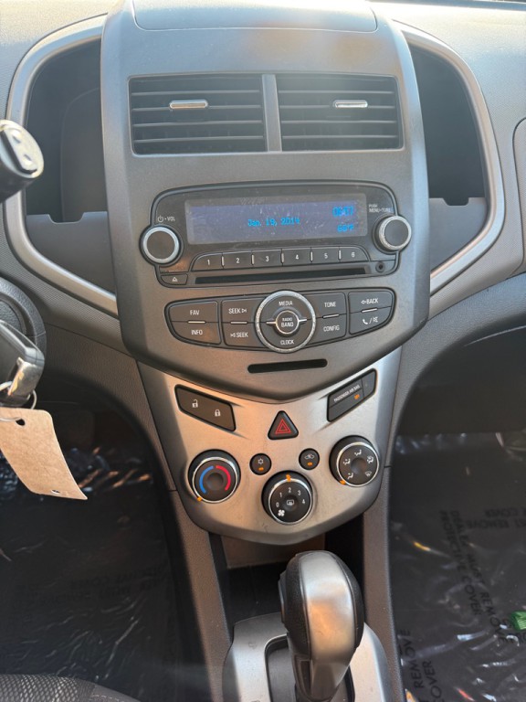 2015 Chevrolet Sonic Image 20