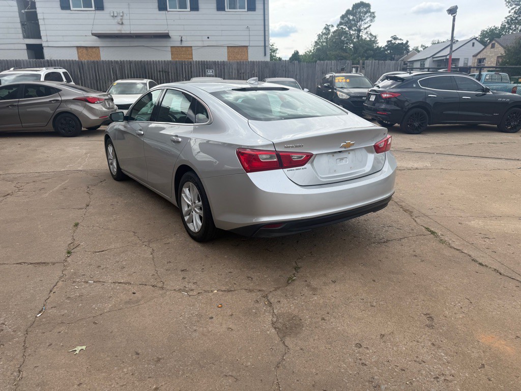 2018 Chevrolet Malibu Image 10