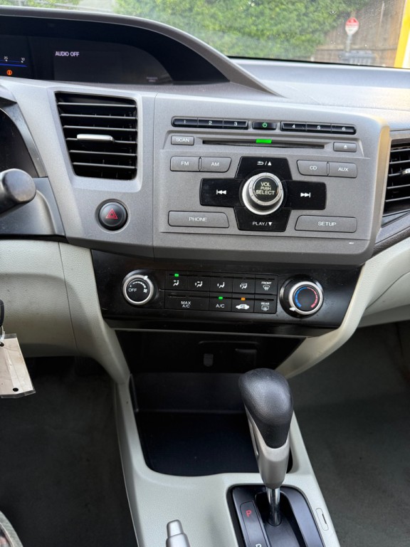 2012 Honda Civic Image 11