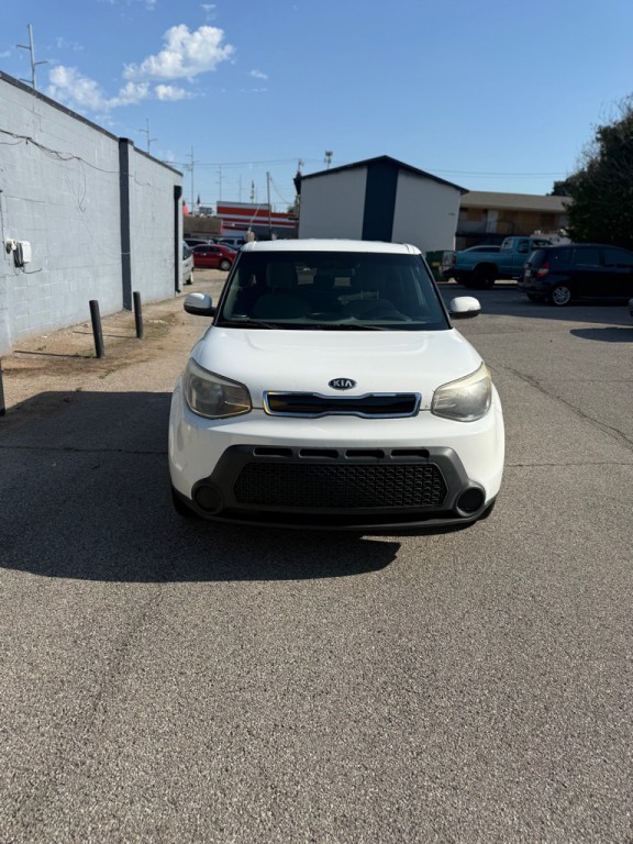 2014 Kia Soul Image 2
