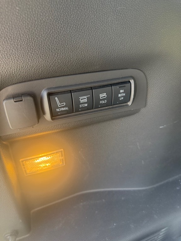 2014 Ford Explorer Image 14